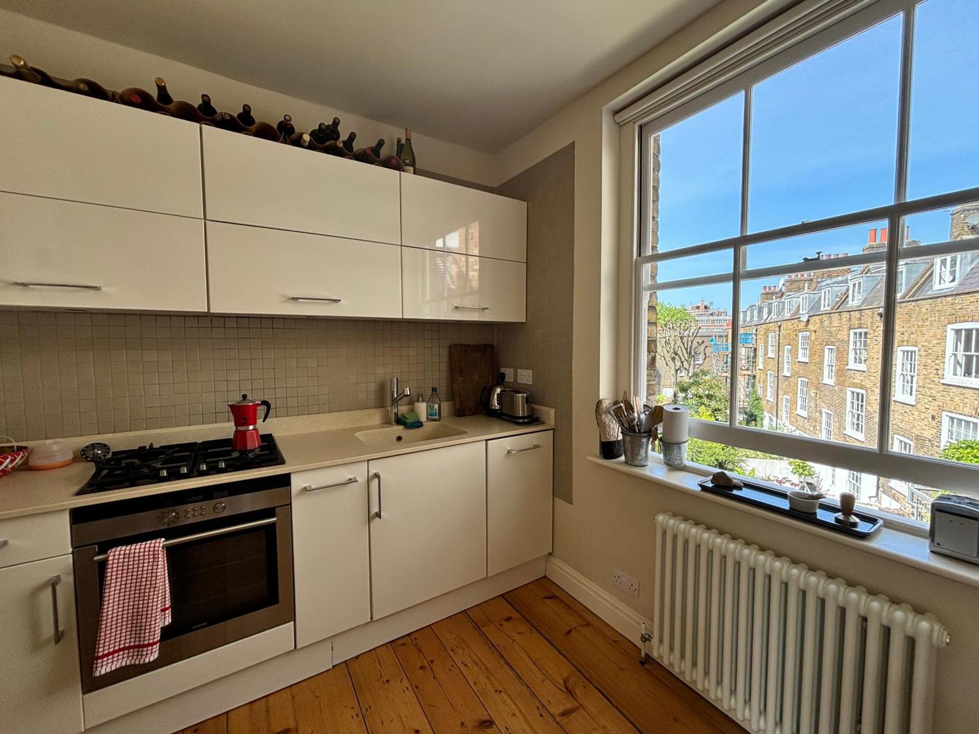 Trendy 1bd Flat On Historic Street Farringdon Apartment London