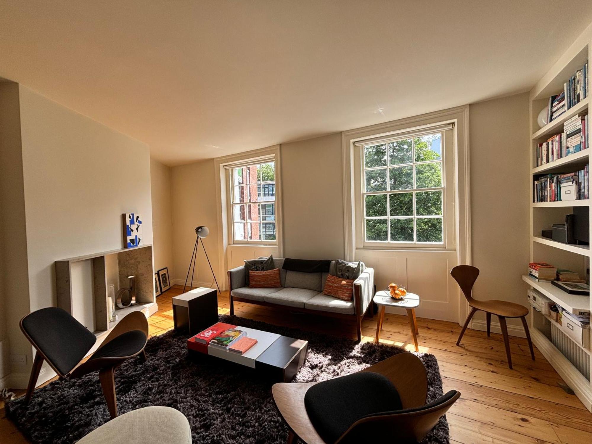 Trendy 1bd Flat On Historic Street Farringdon London